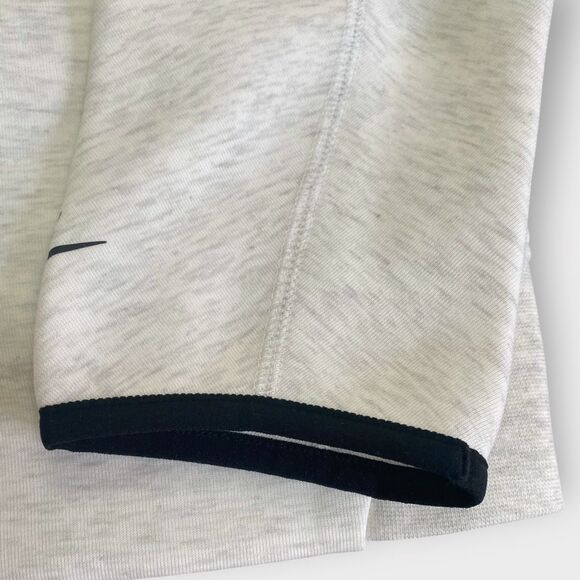 Nike Sportswear Tech Fleece 1/2-Zip Pullover Sweatshirt Heather Grey Mens size L - Picture 4 of 10